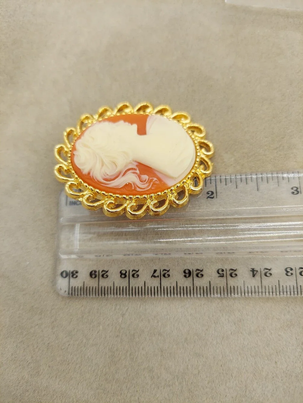 Vintage AAJ Signed Cameo Brooch Gold Tone
